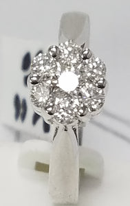 7/0.25 Cts Solitaire Look Illusion setting Cluster Ring